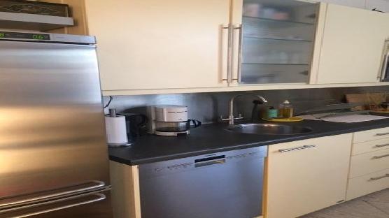 Soft Spacious Central - Two floor Living with a view